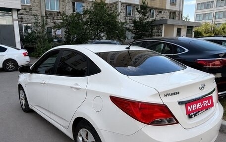 Hyundai Solaris II рестайлинг, 2014 год, 940 000 рублей, 5 фотография
