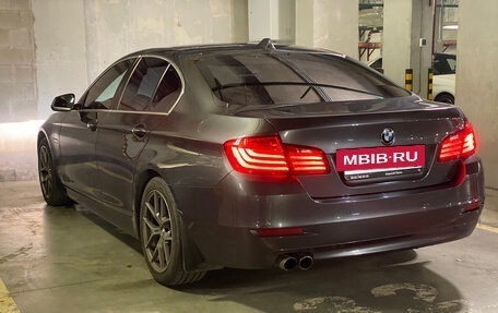 BMW 5 серия, 2015 год, 2 450 000 рублей, 6 фотография