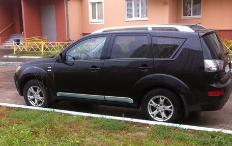 Mitsubishi Outlander III рестайлинг 3, 2007 год, 1 150 000 рублей, 5 фотография