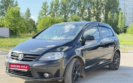 Volkswagen Golf Plus I, 2008 год, 650 000 рублей, 2 фотография