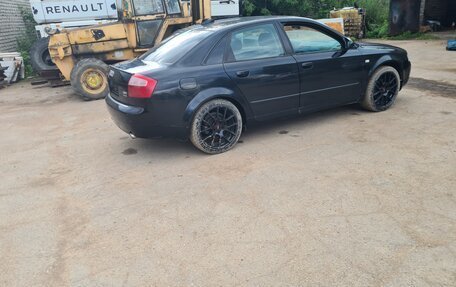 Audi A4, 2004 год, 360 000 рублей, 2 фотография
