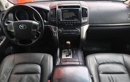 Toyota Land Cruiser 200, 2008 год, 3 299 000 рублей, 6 фотография