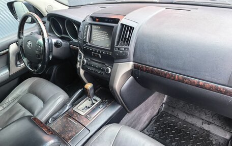 Toyota Land Cruiser 200, 2008 год, 3 299 000 рублей, 10 фотография