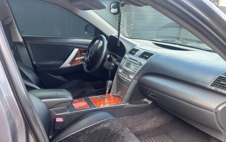 Toyota Camry, 2011 год, 1 020 000 рублей, 13 фотография