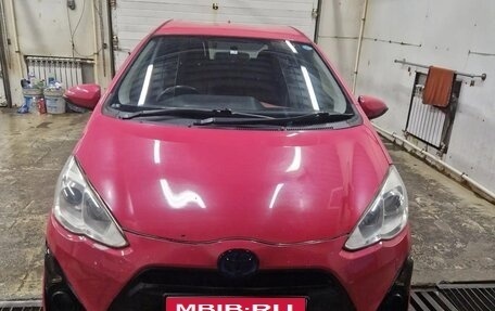 Toyota Aqua I, 2015 год, 1 000 000 рублей, 1 фотография