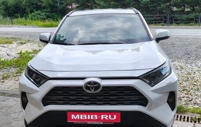 Toyota RAV4, 2019 год, 3 150 000 рублей, 1 фотография