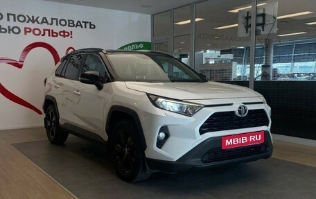 Toyota RAV4, 2022 год, 3 290 000 рублей, 3 фотография