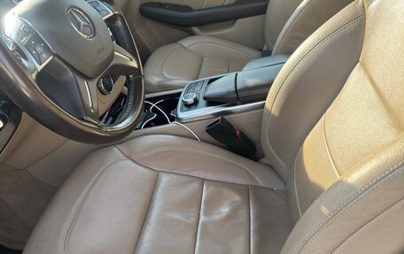 Mercedes-Benz GL-Класс, 2015 год, 2 500 000 рублей, 11 фотография
