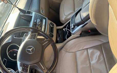 Mercedes-Benz GL-Класс, 2015 год, 2 500 000 рублей, 10 фотография