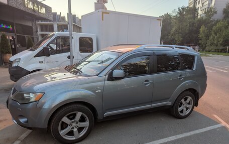 Mitsubishi Outlander III рестайлинг 3, 2007 год, 935 000 рублей, 10 фотография