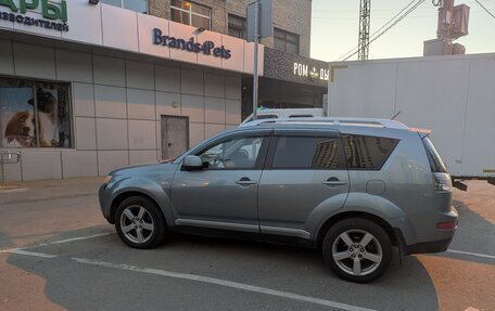 Mitsubishi Outlander III рестайлинг 3, 2007 год, 935 000 рублей, 9 фотография