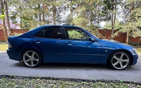 Lexus IS II рестайлинг 2, 1999 год, 599 999 рублей, 6 фотография