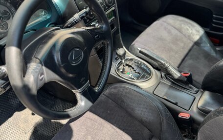 Lexus IS II рестайлинг 2, 1999 год, 599 999 рублей, 22 фотография