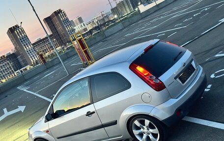 Ford Fiesta, 2006 год, 350 000 рублей, 2 фотография