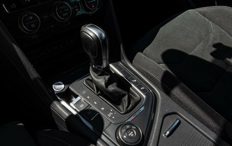 Volkswagen Tiguan II, 2019 год, 2 730 000 рублей, 12 фотография