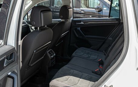 Volkswagen Tiguan II, 2019 год, 2 730 000 рублей, 11 фотография