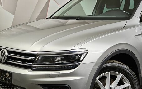 Volkswagen Tiguan II, 2018 год, 2 555 000 рублей, 10 фотография