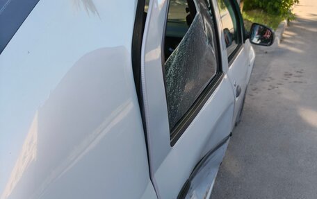 Renault Logan I, 2006 год, 80 000 рублей, 10 фотография