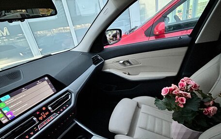 BMW 3 серия, 2019 год, 3 410 000 рублей, 8 фотография