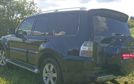Mitsubishi Pajero IV, 2008 год, 1 300 000 рублей, 2 фотография