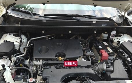 Toyota RAV4, 2019 год, 3 150 000 рублей, 11 фотография