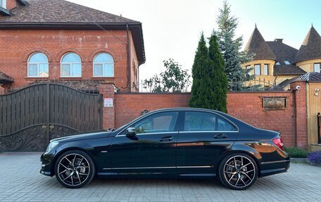 Mercedes-Benz C-Класс, 2011 год, 1 270 000 рублей, 2 фотография