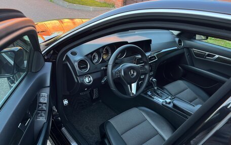 Mercedes-Benz C-Класс, 2011 год, 1 270 000 рублей, 16 фотография