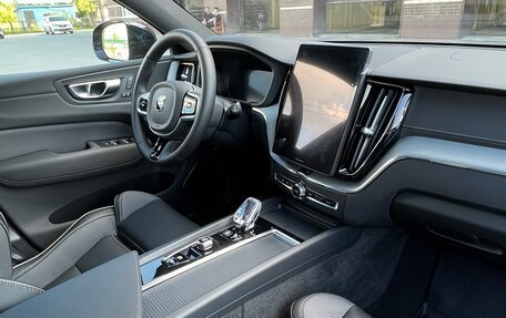 Volvo XC60 II, 2025 год, 5 950 000 рублей, 15 фотография