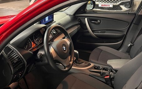 BMW 1 серия, 2011 год, 920 000 рублей, 10 фотография