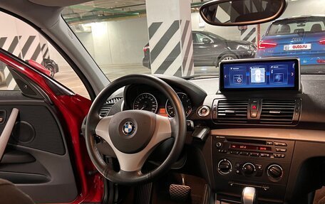 BMW 1 серия, 2011 год, 920 000 рублей, 15 фотография