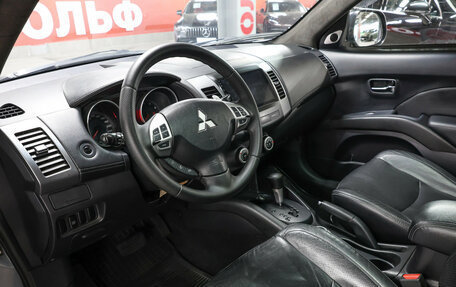 Mitsubishi Outlander III рестайлинг 3, 2008 год, 1 100 000 рублей, 17 фотография