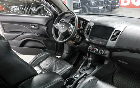Mitsubishi Outlander III рестайлинг 3, 2008 год, 1 100 000 рублей, 12 фотография