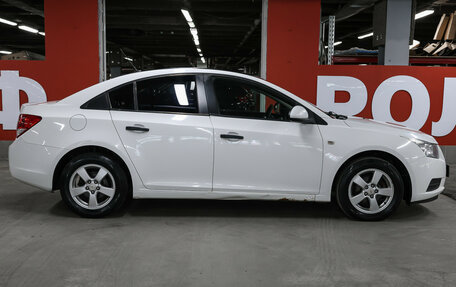 Chevrolet Cruze II, 2010 год, 625 000 рублей, 3 фотография