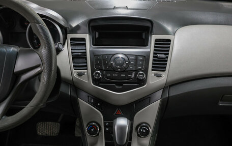 Chevrolet Cruze II, 2010 год, 625 000 рублей, 13 фотография