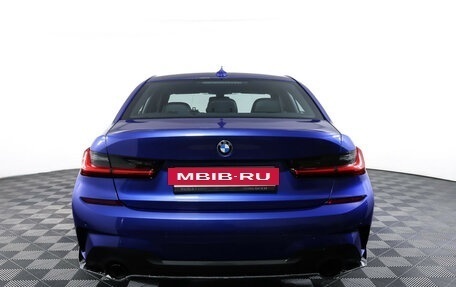 BMW 3 серия, 2019 год, 3 840 000 рублей, 7 фотография