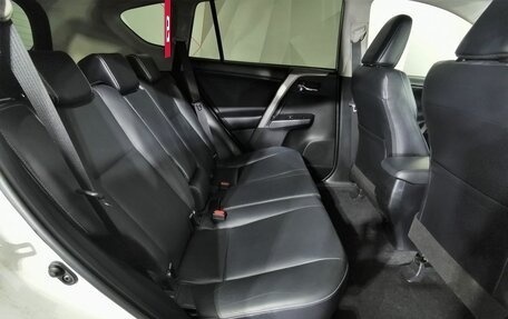 Toyota RAV4, 2016 год, 2 295 000 рублей, 15 фотография