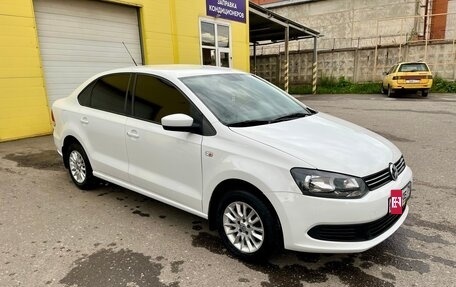 Volkswagen Polo VI (EU Market), 2011 год, 730 000 рублей, 1 фотография