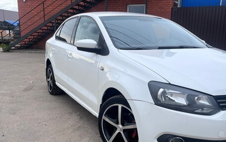 Volkswagen Polo VI (EU Market), 2013 год, 610 000 рублей, 2 фотография