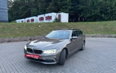 BMW 5 серия, 2018 год, 2 800 000 рублей, 3 фотография