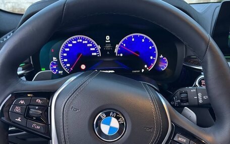 BMW 5 серия, 2018 год, 2 800 000 рублей, 10 фотография