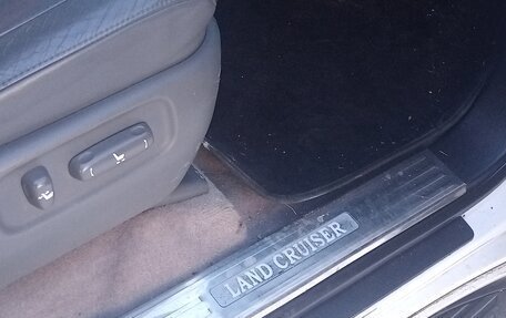 Toyota Land Cruiser 200, 2010 год, 3 700 000 рублей, 23 фотография