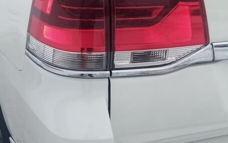 Toyota Land Cruiser 200, 2010 год, 3 700 000 рублей, 31 фотография