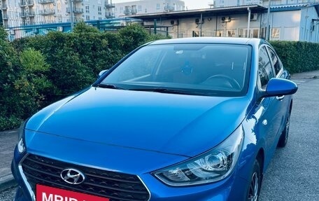 Hyundai Solaris II рестайлинг, 2019 год, 1 550 000 рублей, 1 фотография