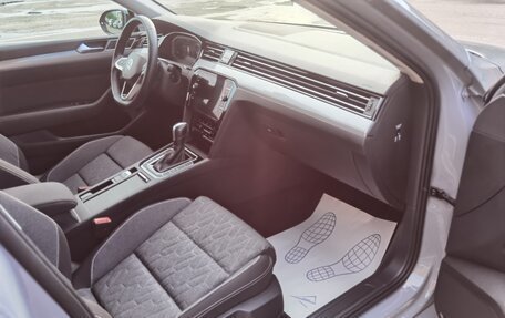 Volkswagen Passat B8 рестайлинг, 2022 год, 2 600 000 рублей, 25 фотография