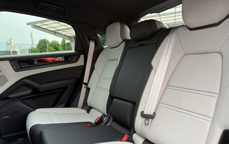 Porsche Cayenne III, 2026 год, 18 590 000 рублей, 28 фотография