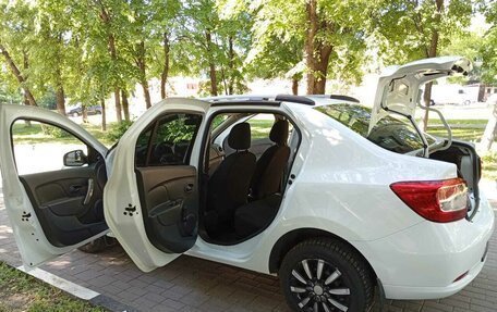 Renault Logan II, 2019 год, 865 000 рублей, 14 фотография
