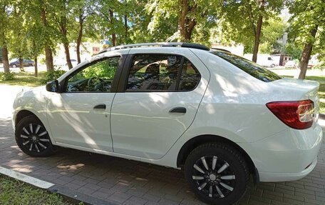 Renault Logan II, 2019 год, 865 000 рублей, 16 фотография