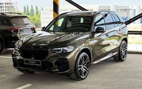 BMW X5, 2021 год, 9 600 000 рублей, 2 фотография
