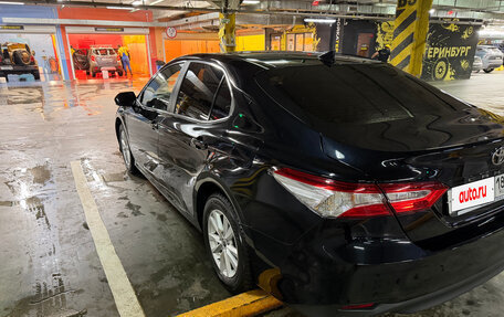 Toyota Camry, 2020 год, 2 850 000 рублей, 4 фотография