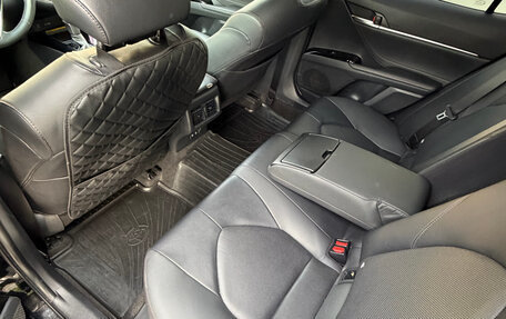 Toyota Camry, 2020 год, 2 850 000 рублей, 16 фотография